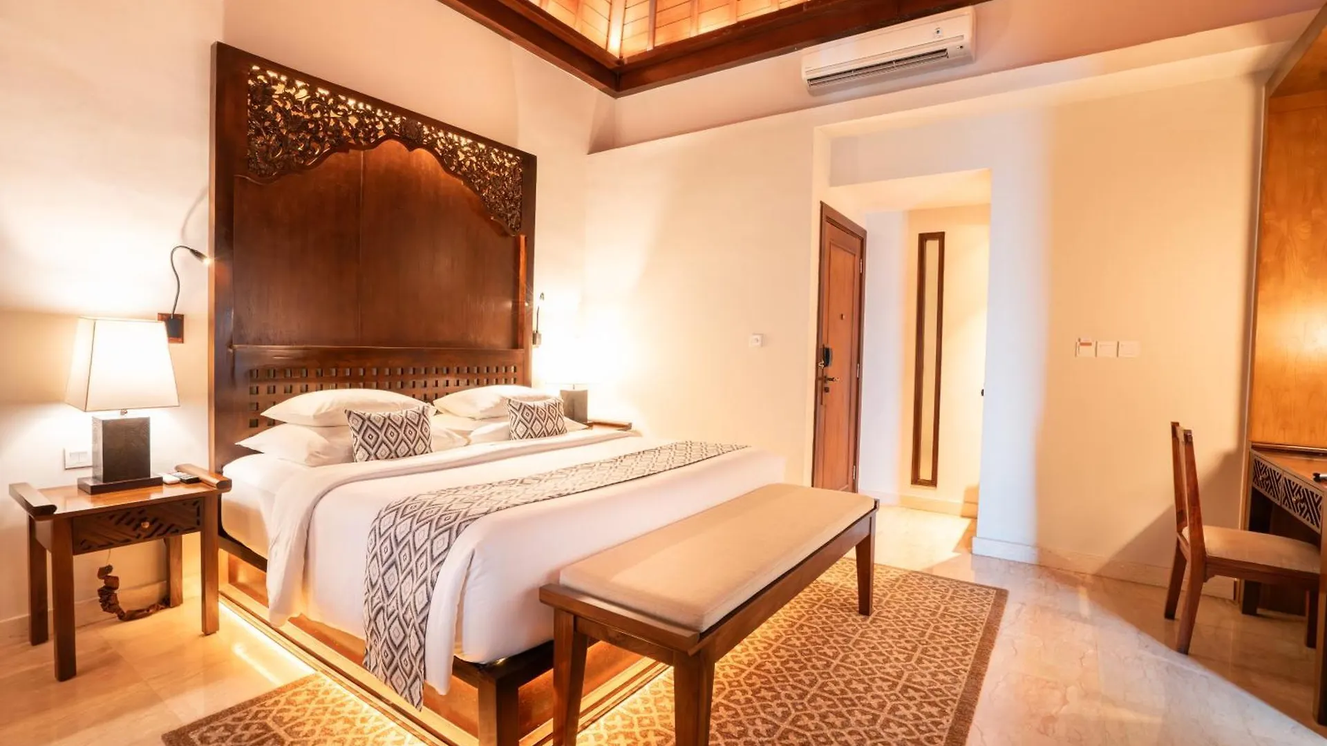 *****  Ramayana Suites And Resort Kuta Lombok Indonesië